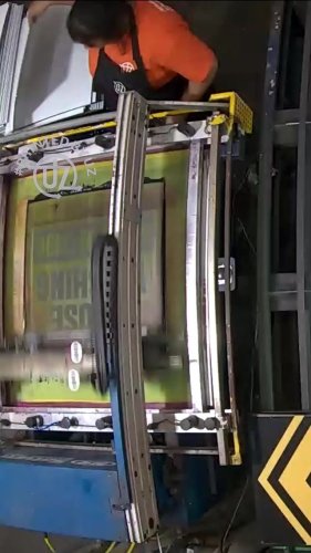 Video post from uzmarketing.