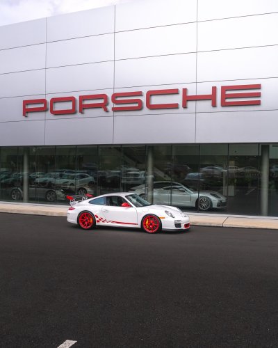 Carousel post from porschewarrington.