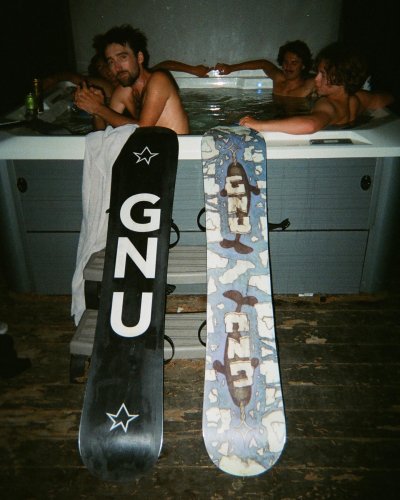 Carousel post from gnusnowboards.