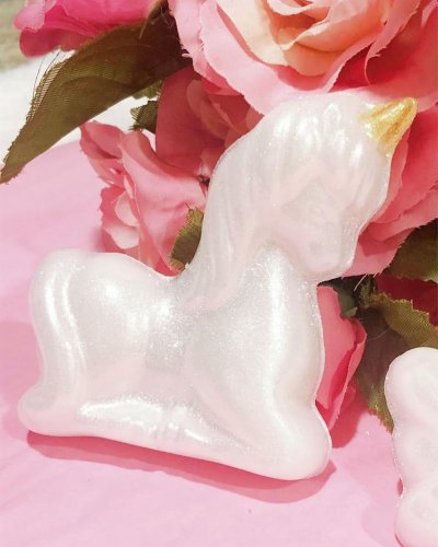 Carousel post from margaritabloom.