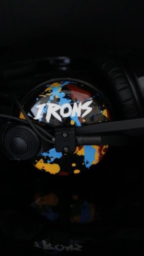 Video post from customcans_headphones.