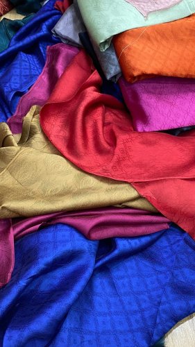 Video post from akbar_fabrics_.