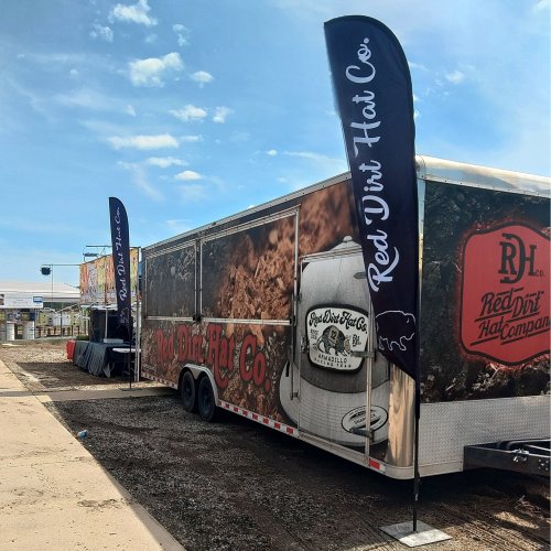 Carousel post from reddirthatco.