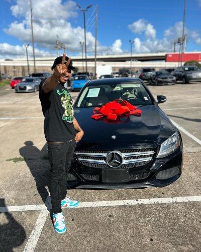 Photo post from sincere.tha.car.plug.