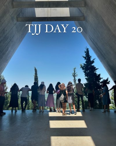 Carousel post from tjjlions.