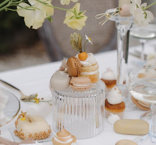 Carousel post from suesseboutique.