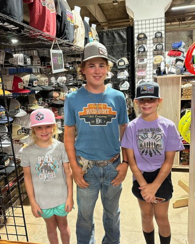 Carousel post from reddirthatco.