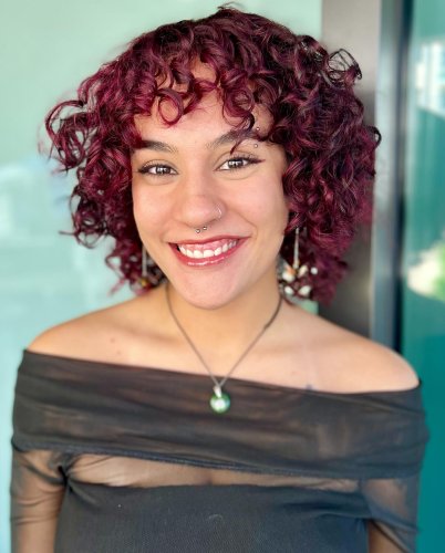 Carousel post from trindadehairstylist.