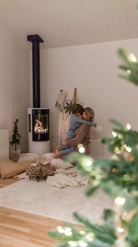 Video post from regencyfire.