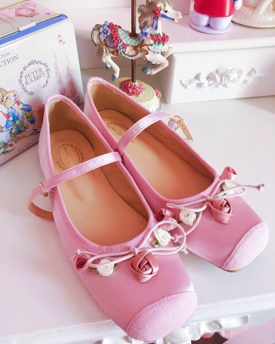 Carousel post from margaritabloom.