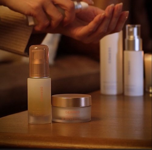 Carousel post from dermed_official.