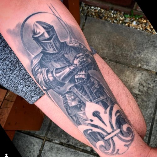 Photo post from lovetattoossandhurst.