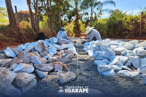 Carousel post from prefeituradeigarape.