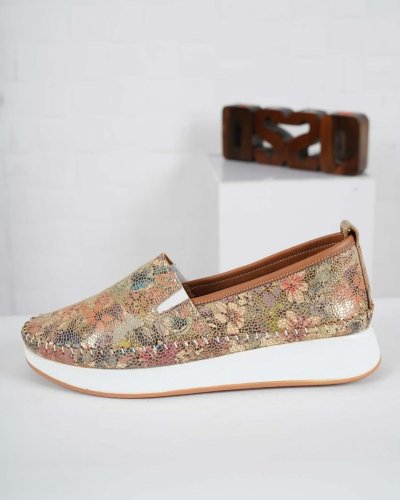 Carousel post from ossoshoes.