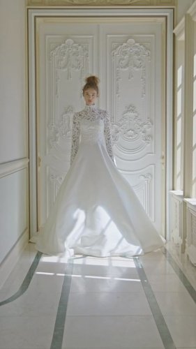 Video post from jolibride.