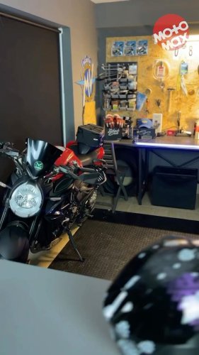 Video post from motomax.