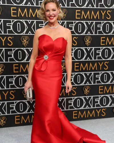 Carousel post from jolibride.