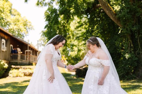 Carousel post from thecurvybridenj.