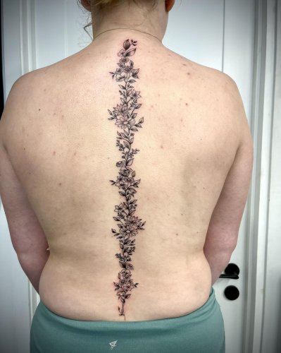 Photo post from lovetattoossandhurst.