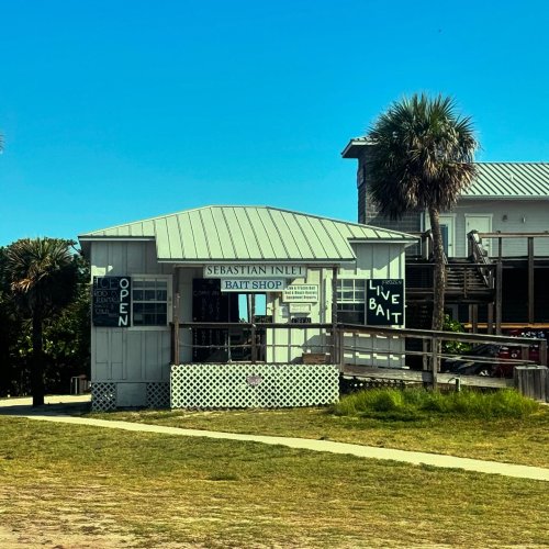 Carousel post from backroads.and.beaches.
