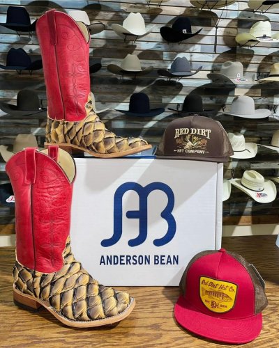 Photo post from reddirthatco.