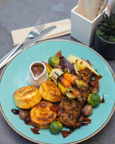 Carousel post from glasshouseretreat.