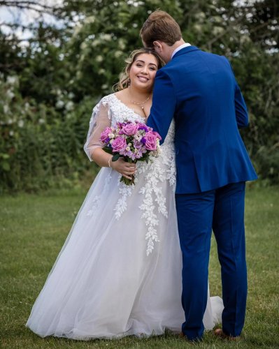 Carousel post from thecurvybridenj.