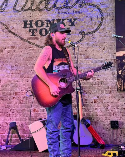 Photo post from reddirthatco.