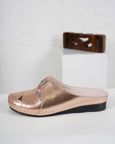 Carousel post from ossoshoes.