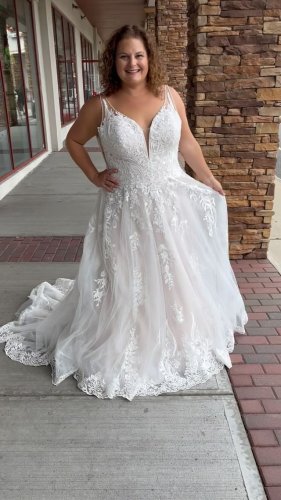 Video post from thecurvybridenj.