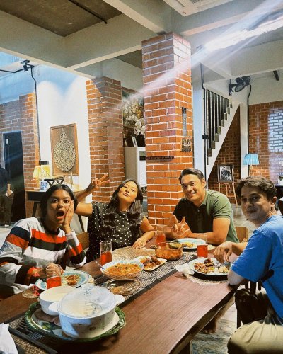PostPhoto