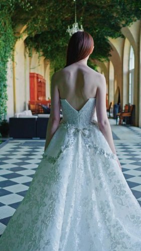 Video post from jolibride.