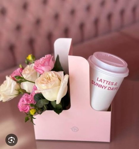 Carousel post from la_gifteria.