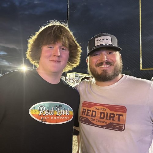 Carousel post from reddirthatco.