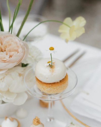 Carousel post from suesseboutique.