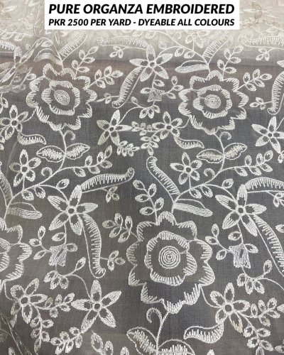 Carousel post from akbar_fabrics_.