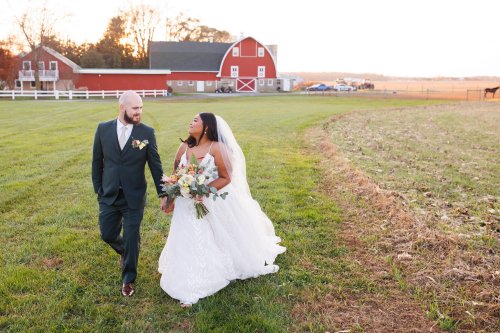 Carousel post from thecurvybridenj.