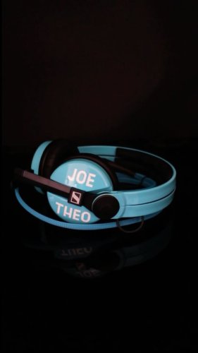 Video post from customcans_headphones.