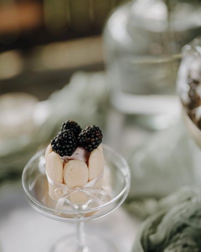 Photo post from suesseboutique.