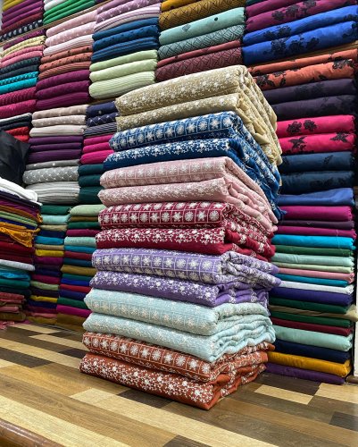 Carousel post from akbar_fabrics_.