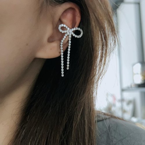 Carousel post from blingtw.