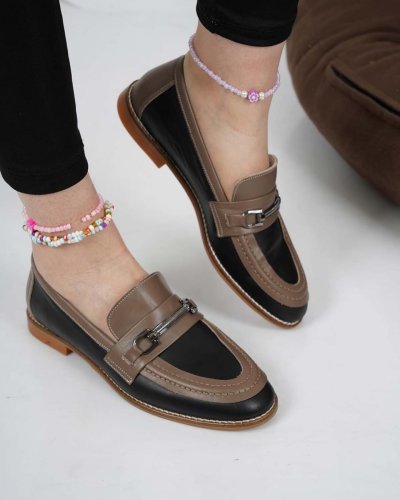 Carousel post from ossoshoes.