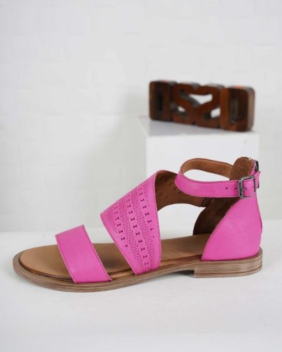 Carousel post from ossoshoes.