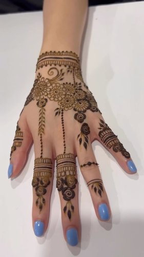 100+ Best Bridal Mehendi Designs for 2023 Brides | Bridal mehndi designs, Mehndi  designs book, Unique mehndi designs