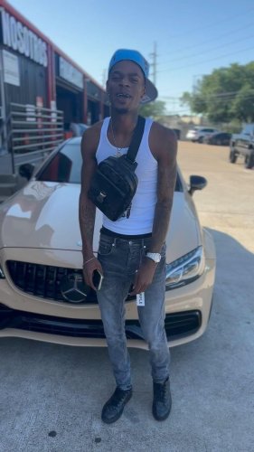 Video post from sincere.tha.car.plug.