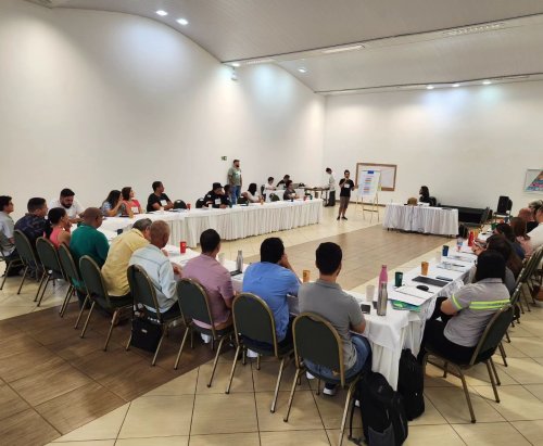 Carousel post from prefeituradeigarape.