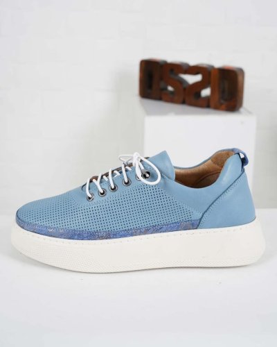 Carousel post from ossoshoes.