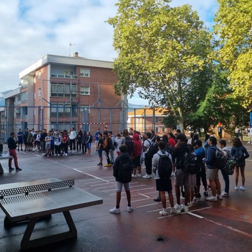 Carousel post from ellacuriazurbaranbhi.