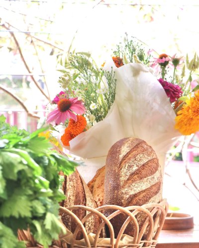 Carousel post from currumbinvalleyharvest.