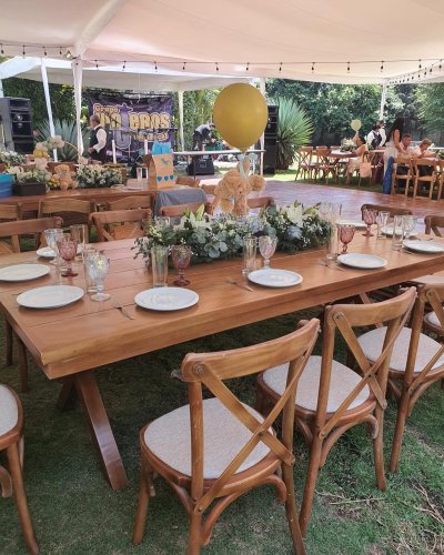 Carousel post from la_gifteria.